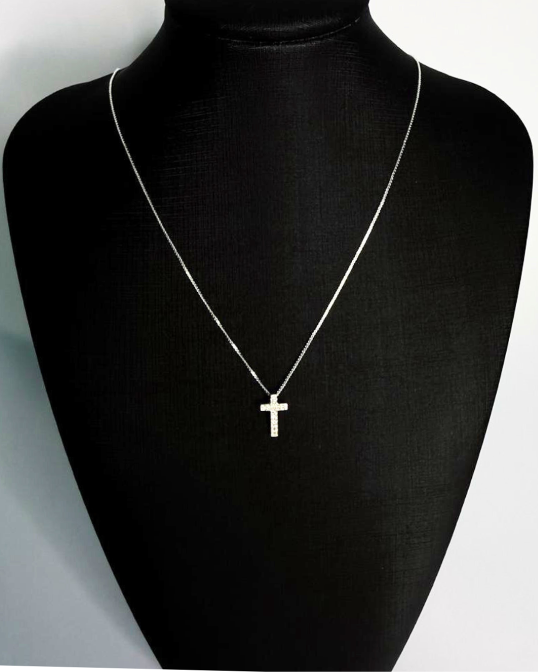 Colar Crucifixo Cravejado