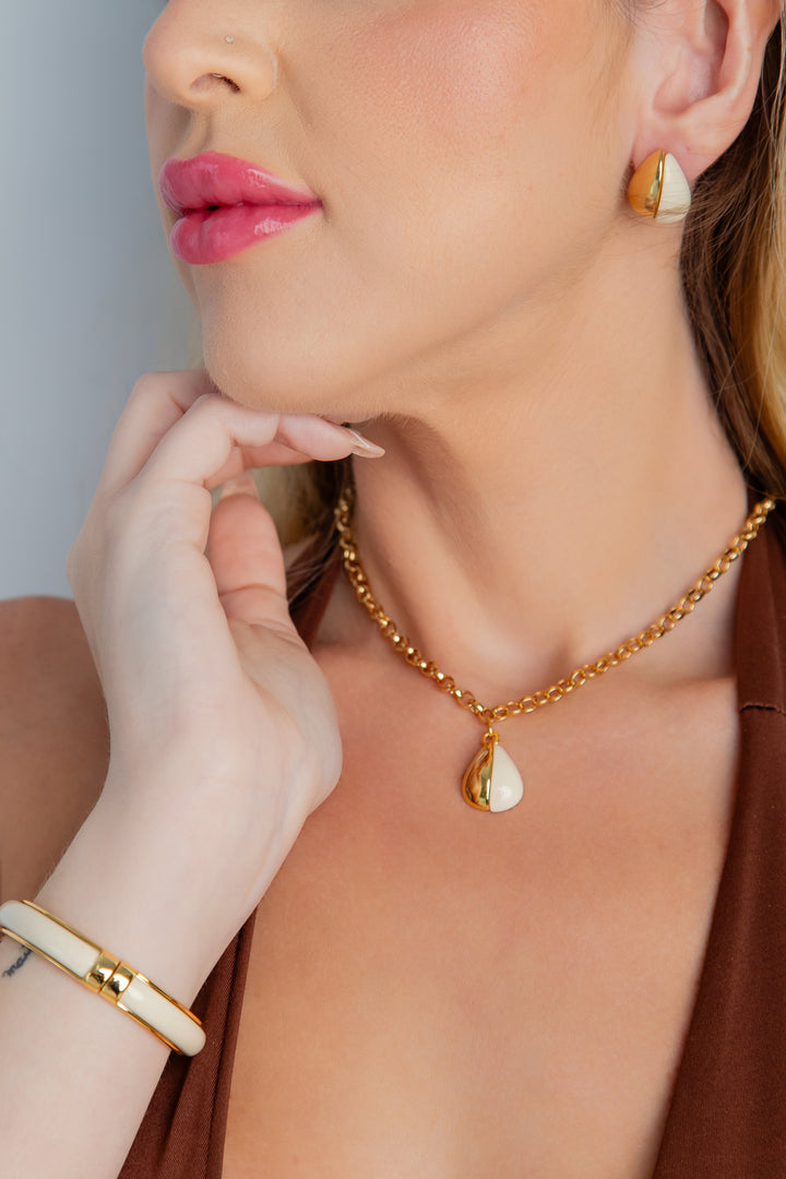 Chocker com Pingente Gota Bege