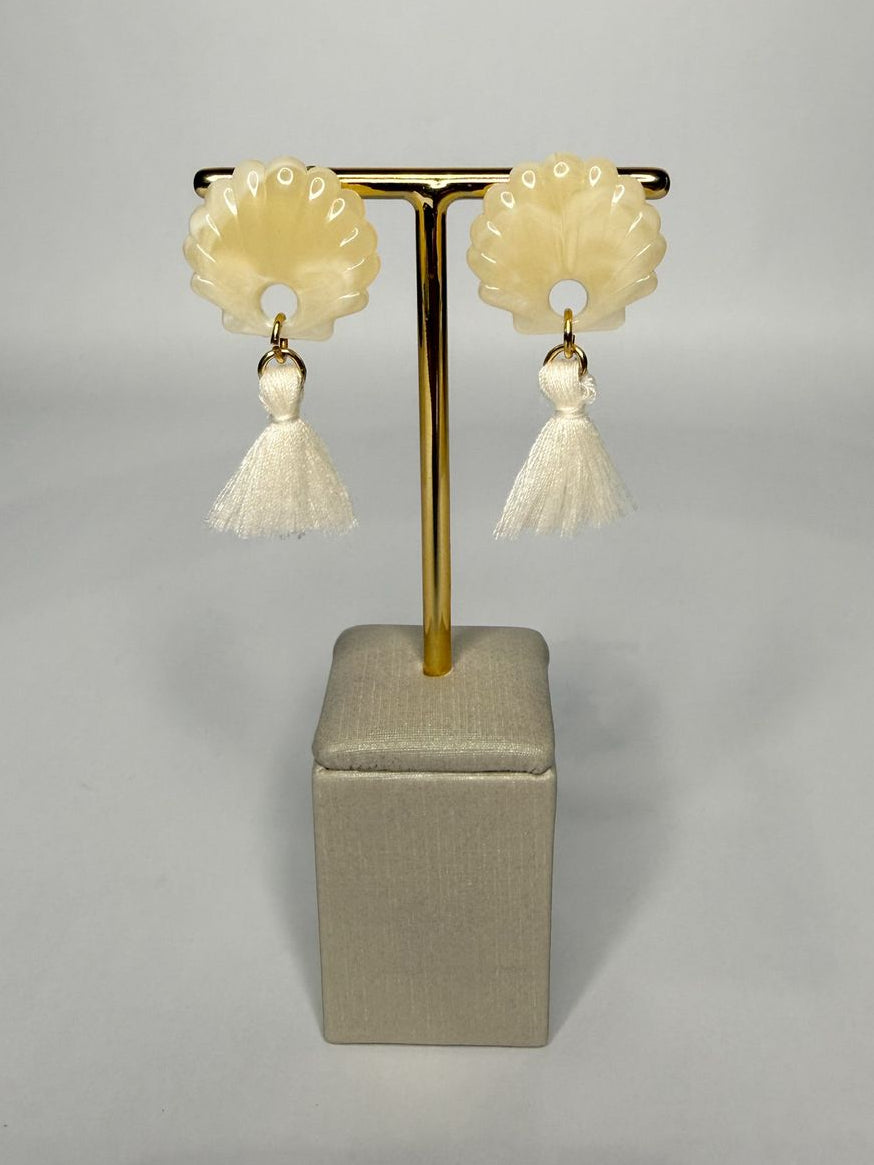 Brinco Concha com Franjinha