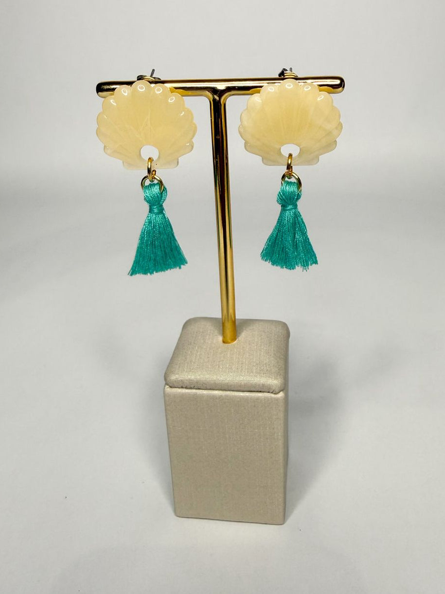 Brinco Concha com Franjinha