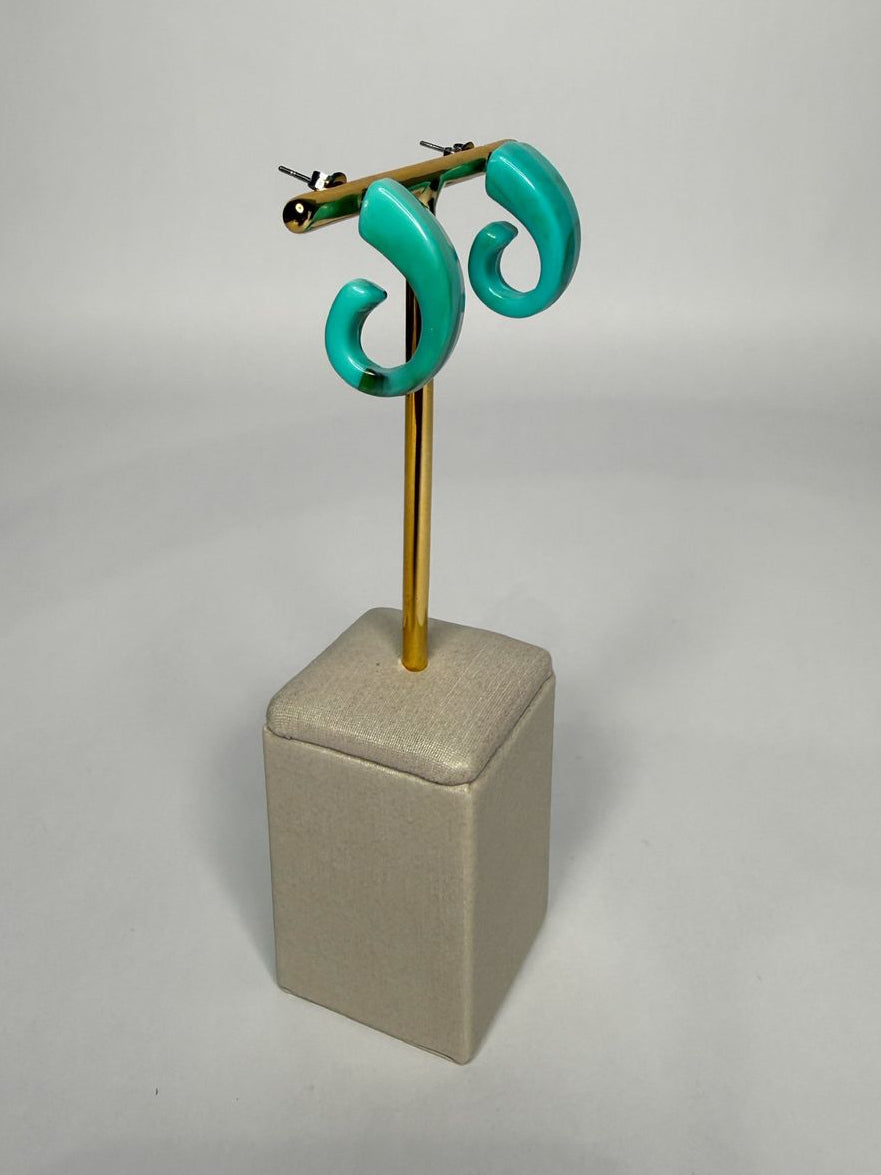 Brinco Caracol Resina