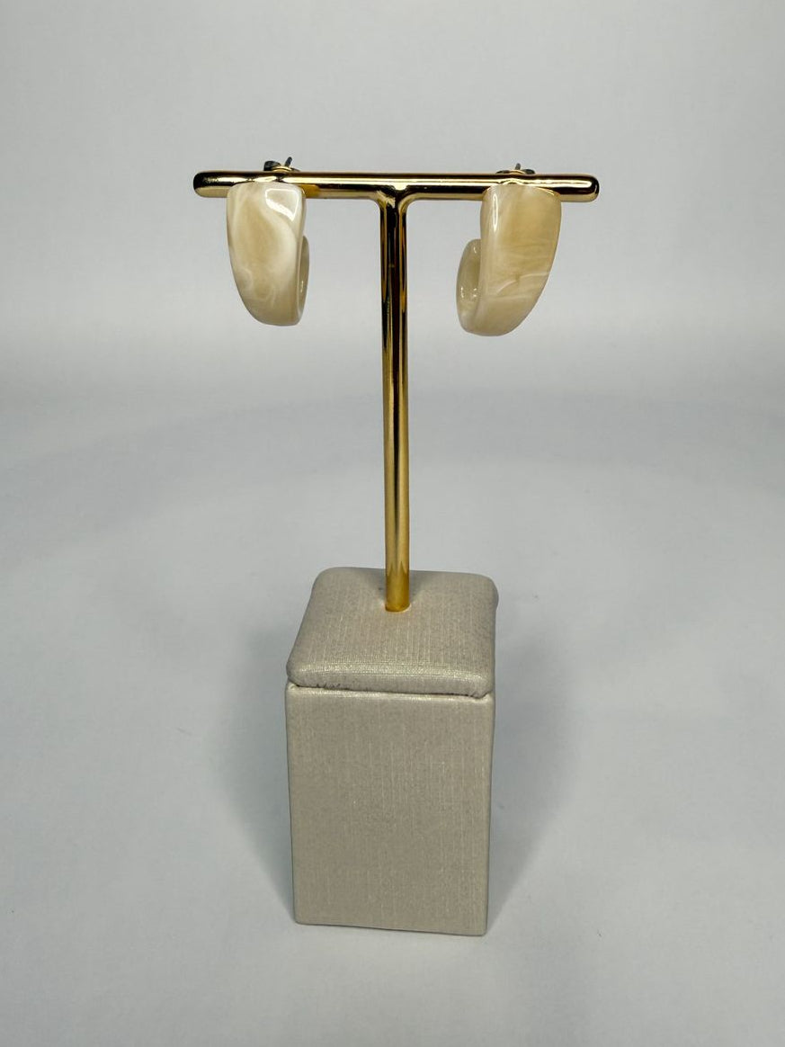 Brinco Caracol Resina