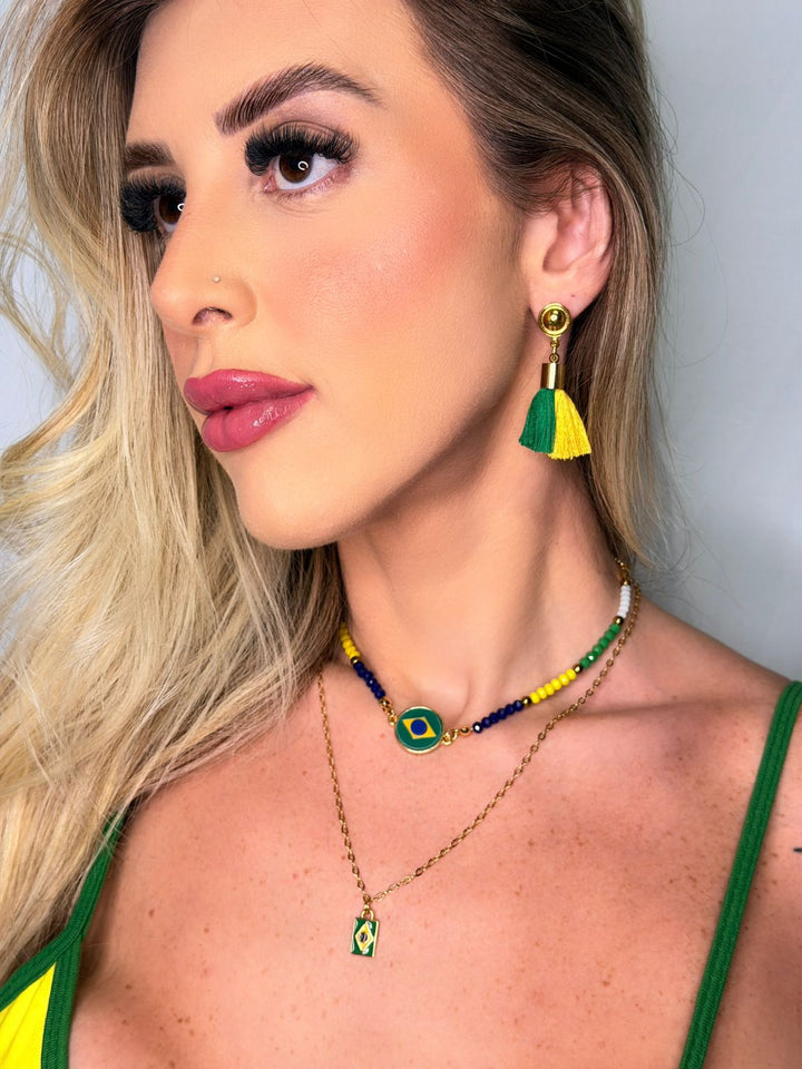 Colar com pingente bandeira do Brasil
