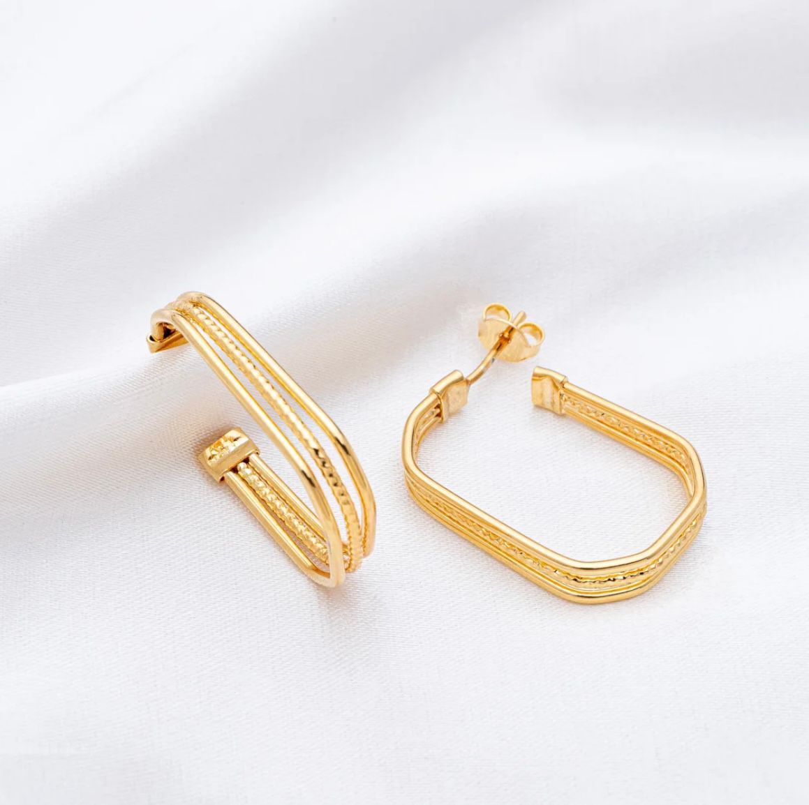Argola 3 Fios Banhada a ouro 18k