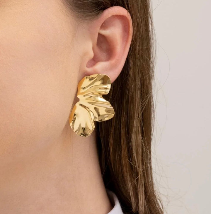 Brinco Meia Flor banhado a ouro 18k