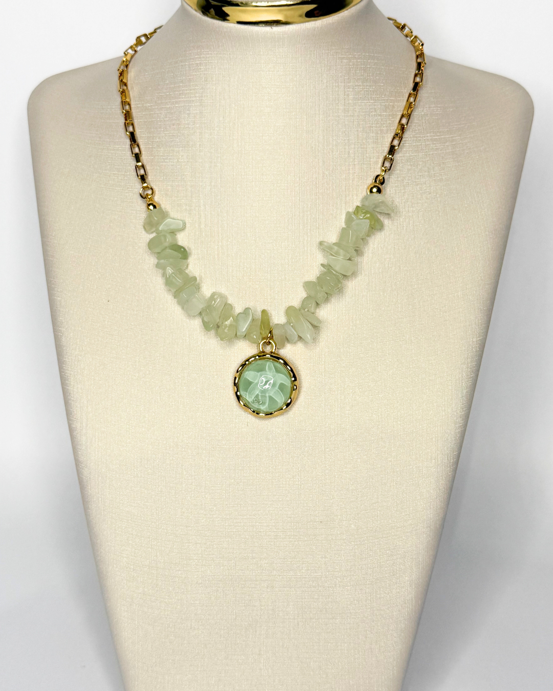 Chocker Cascalhos com Pedra Verde